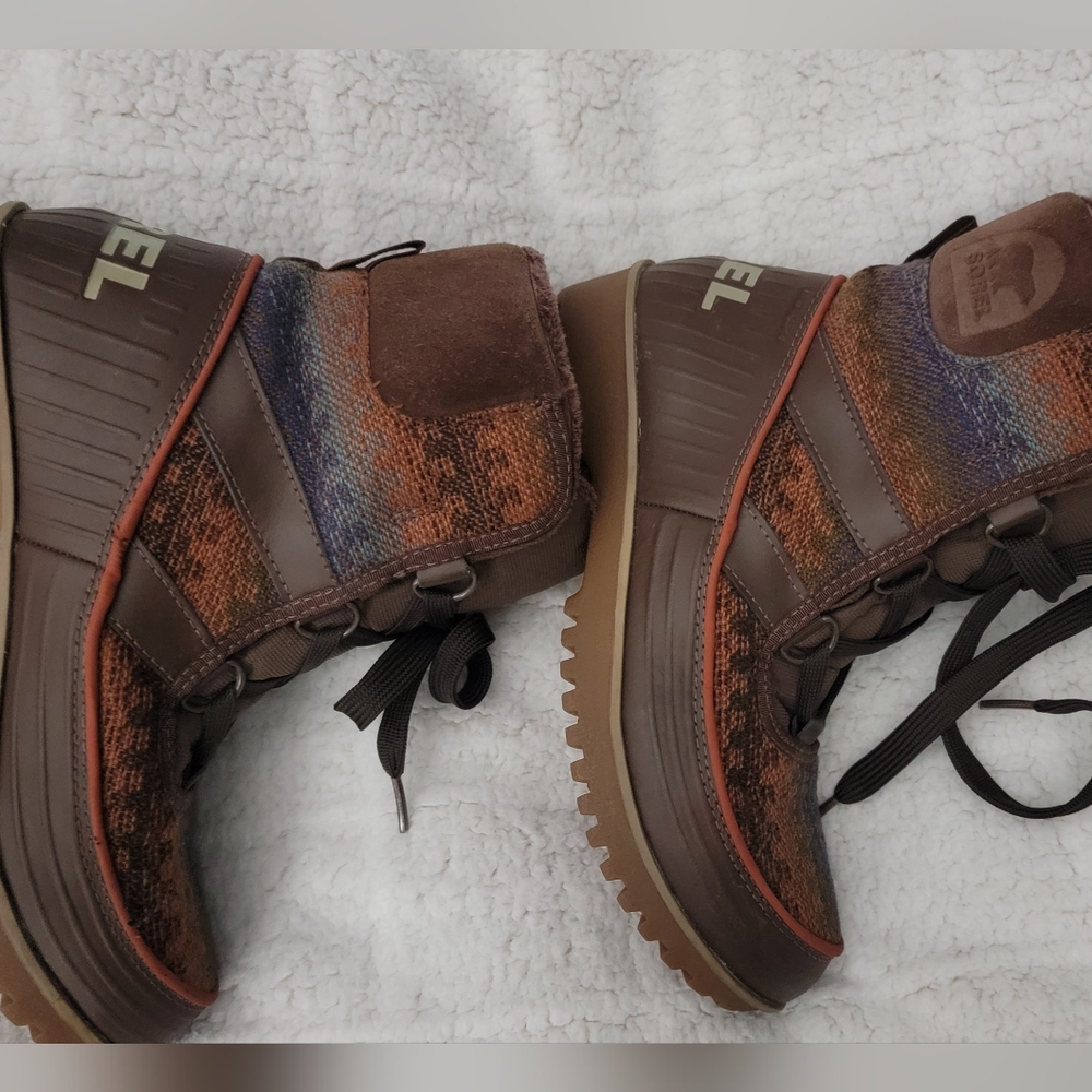 Women's Sorel Boots Size 6.5